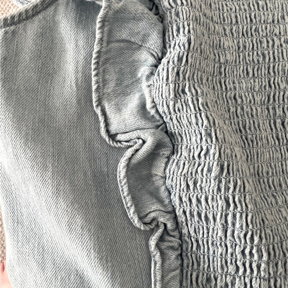 Chambray ruffle top - Picture 5 of 5